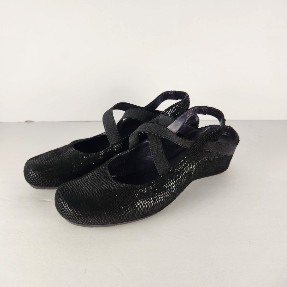 Vaneli Women's Elegant Black Ballet Slingback Shies Size 6.5M